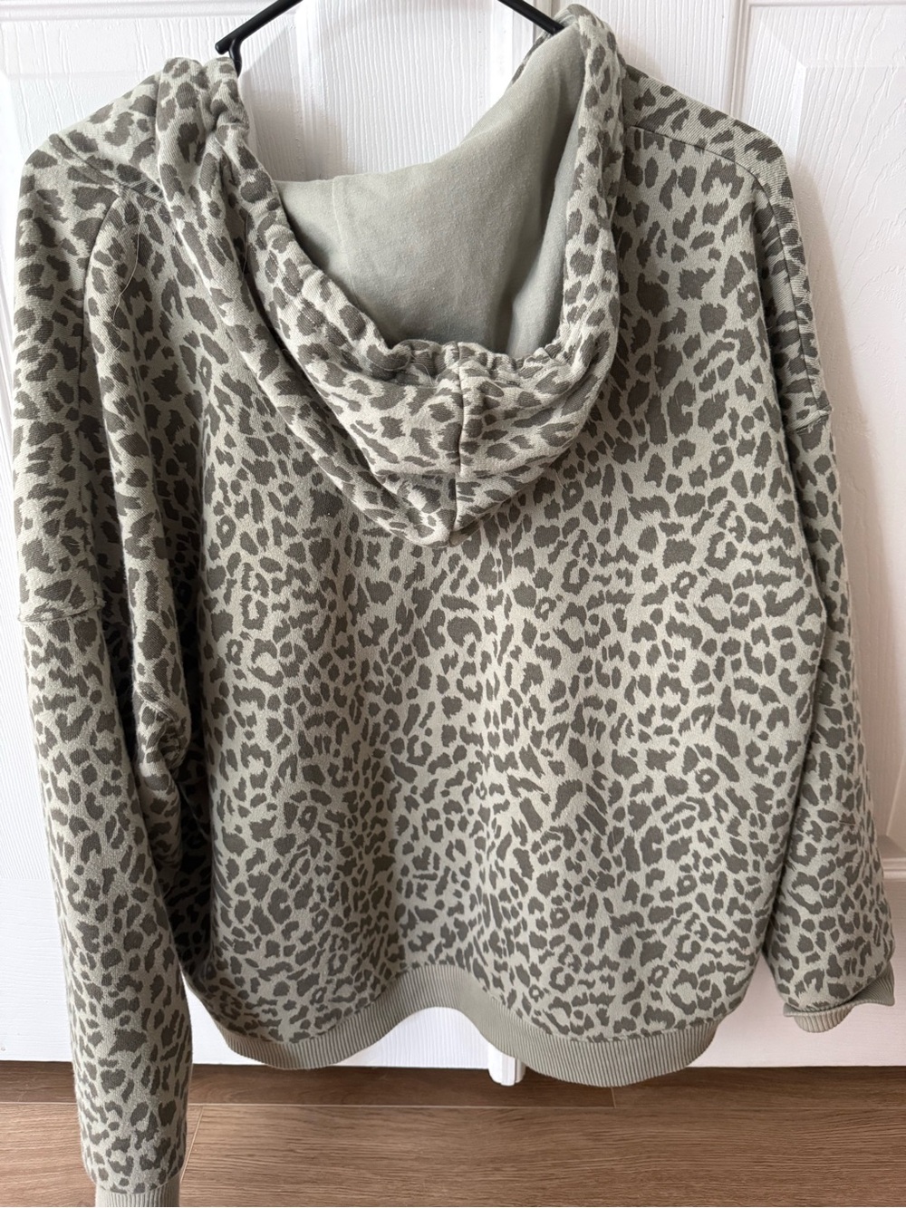 American Eagle Outfitters Sage Green Leopard Half-Zip Hoodie - Picture 5 of 5